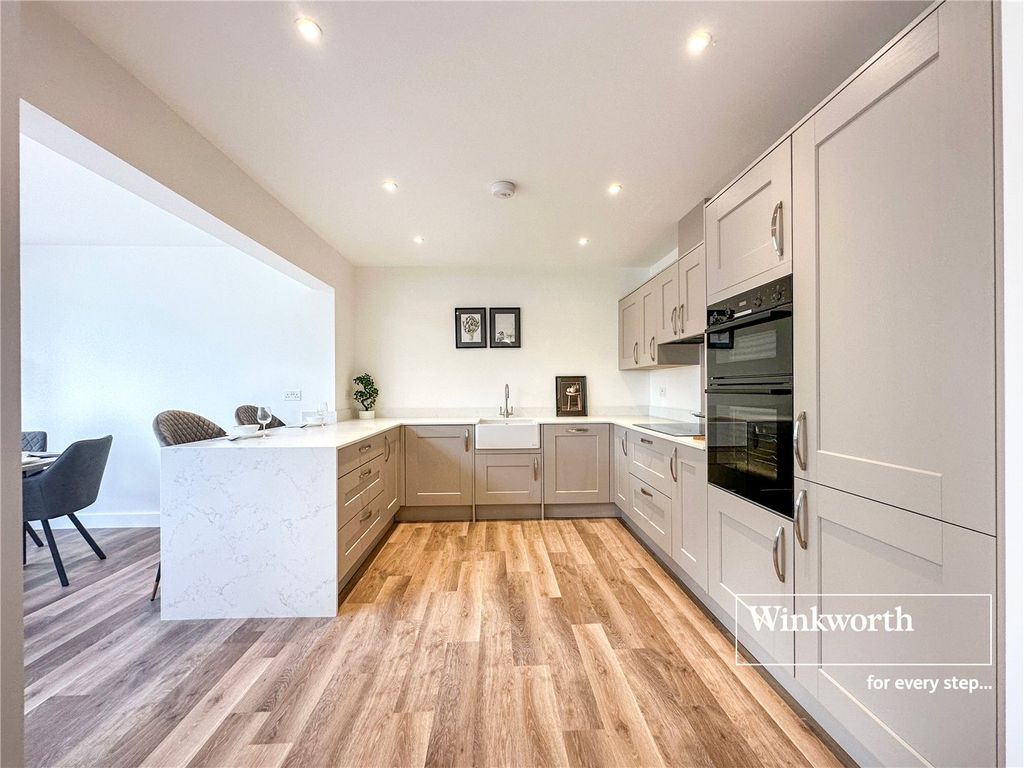 Property photo 3 of 17 Picture No. 09