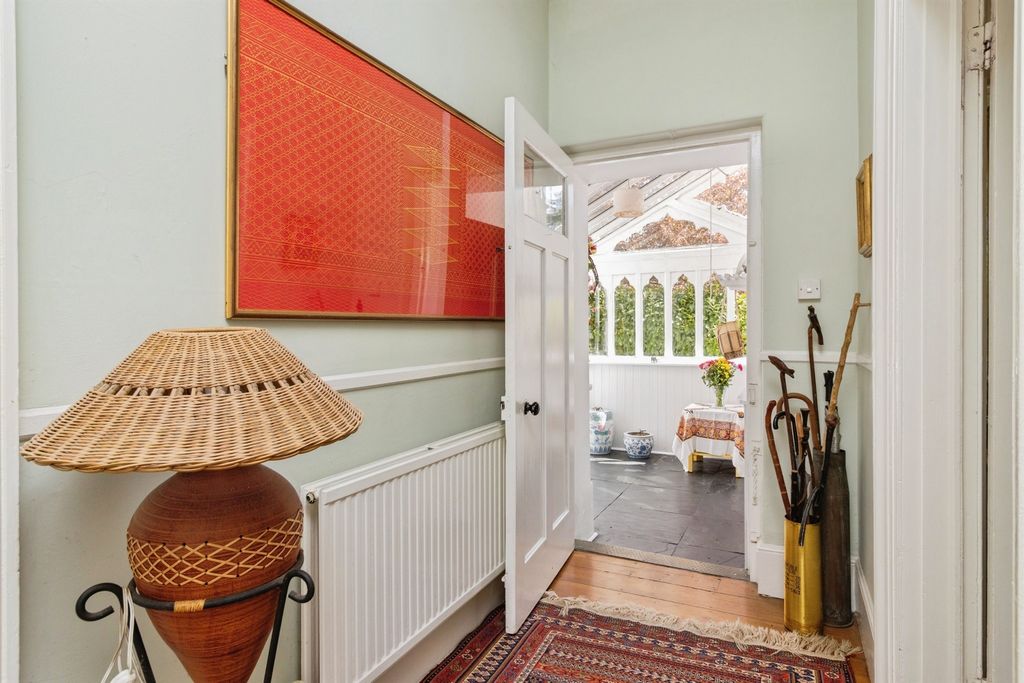 Additional image 21 of 4 bed semi-detached house for saleCourtenay Road, Newton Abbot TQ12