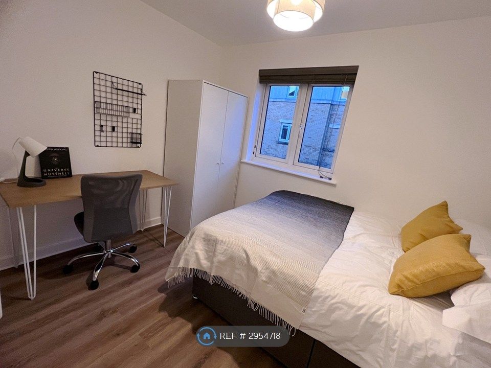 Property photo 1 of 12 Bedroom 2