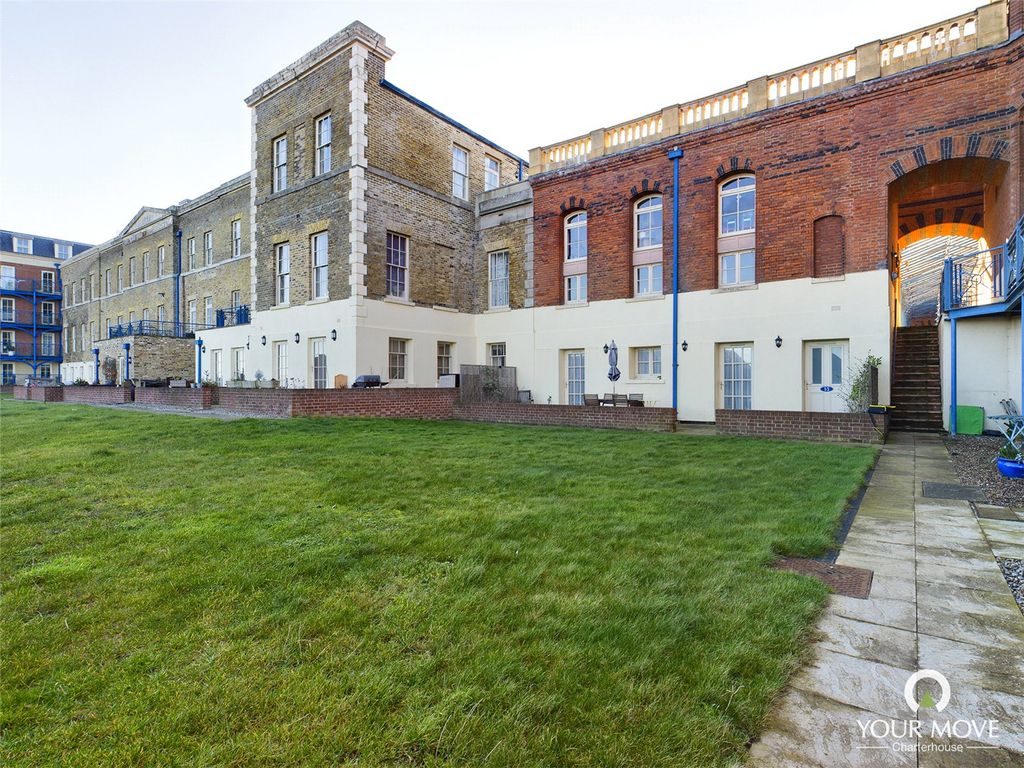 Property photo 1 of 21 Picture No. 05