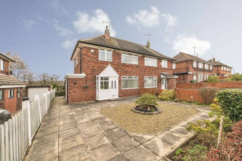 Property photo 1 of 15