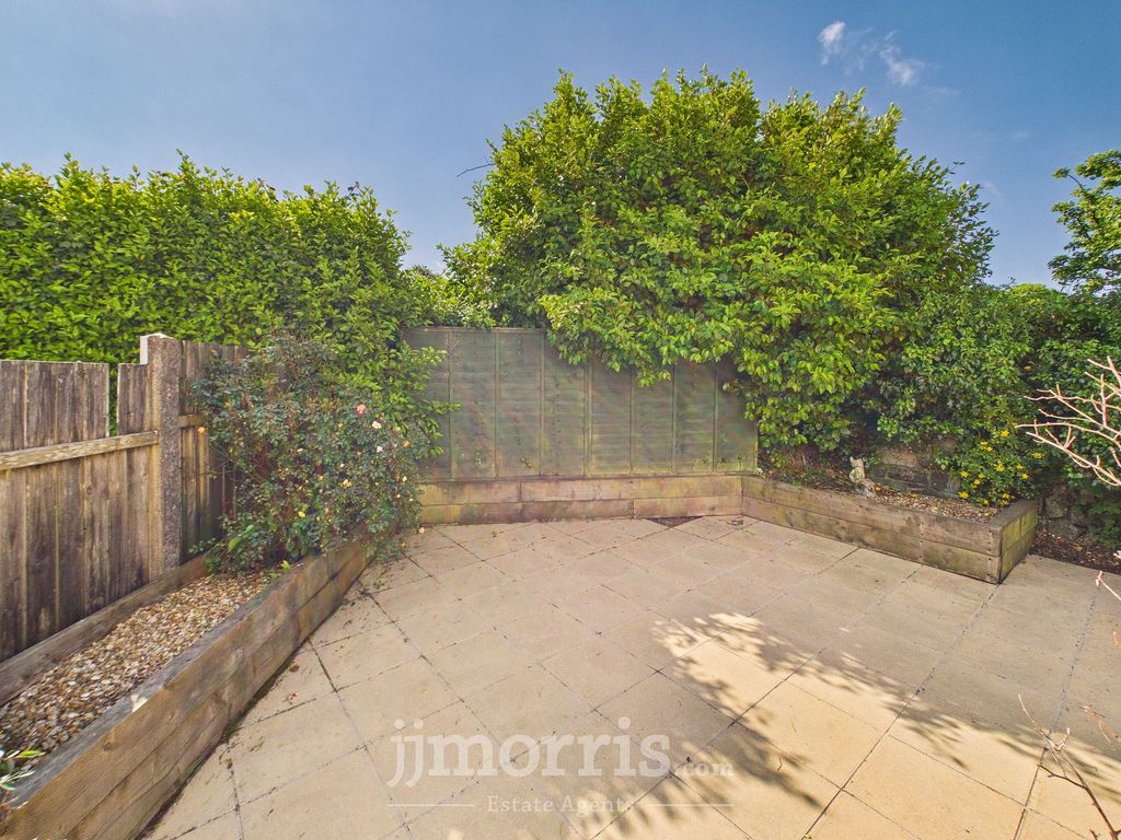 Property photo 3 of 24