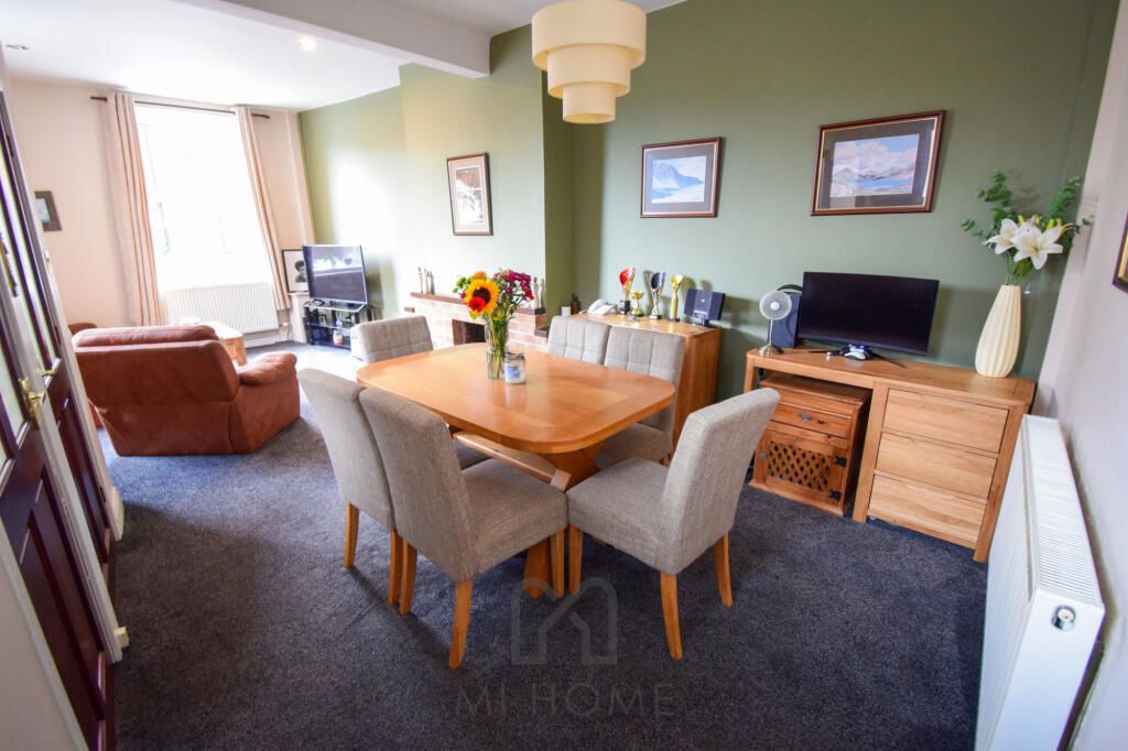 Property photo 3 of 19