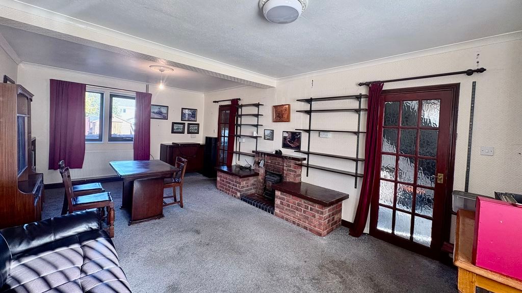 Property photo 3 of 16 Photo 13