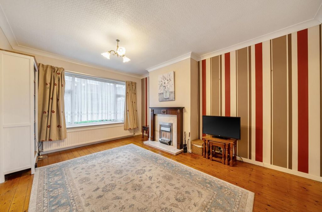 Property photo 3 of 23 1381384-6-69135d0Fd5A98.Jpg