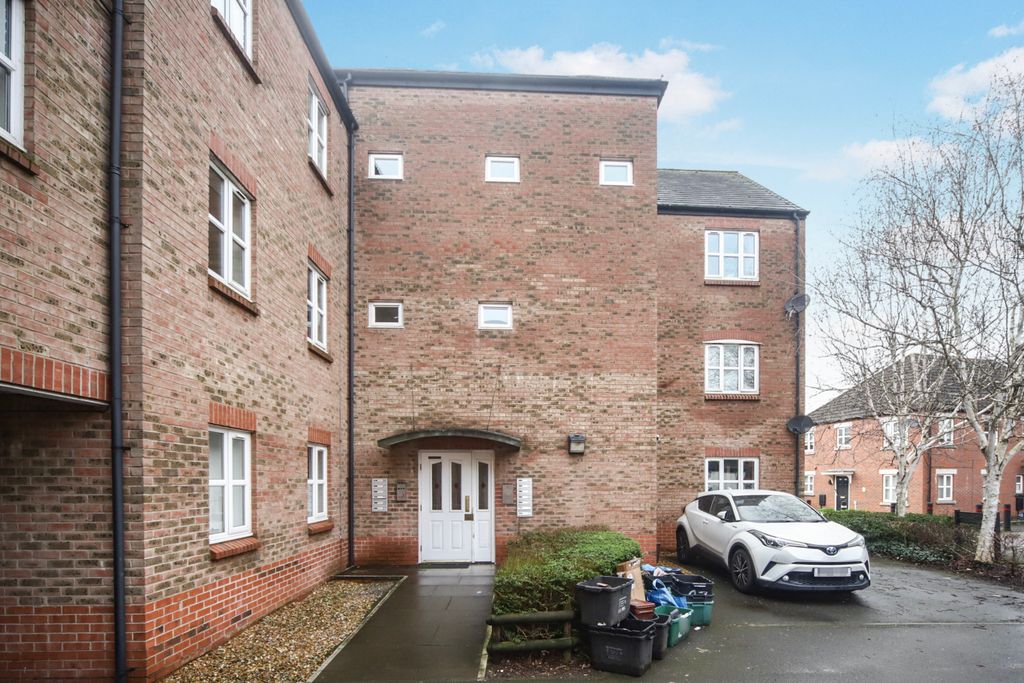 Property photo 1 of 14