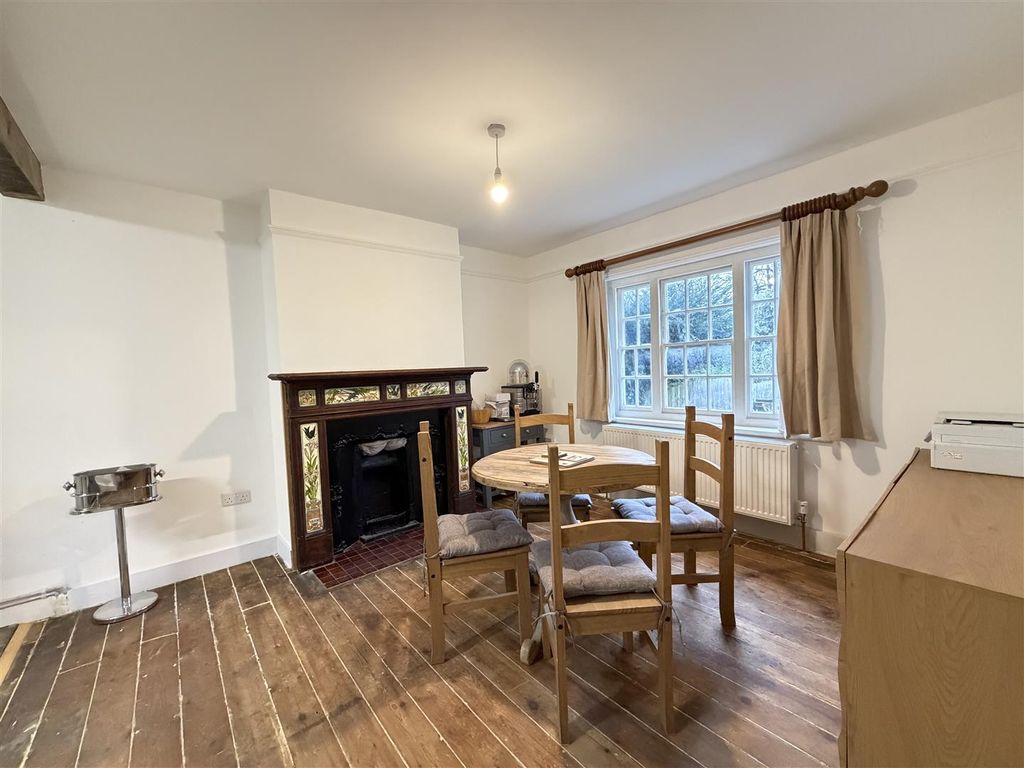 Property photo 2 of 14 Img_0982.Jpeg