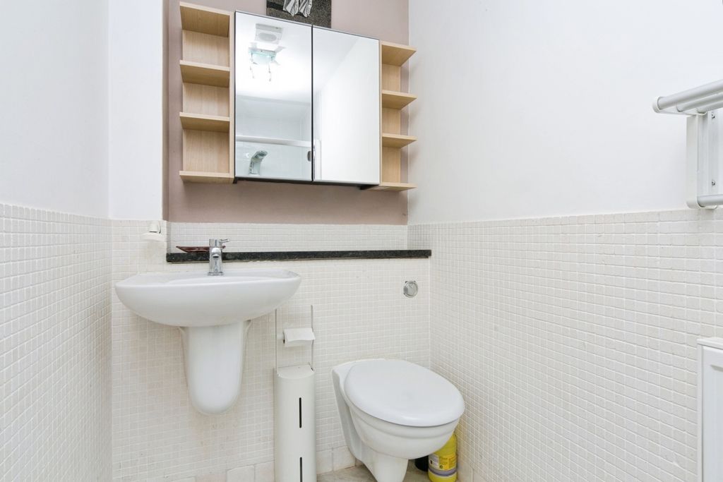 Additional image 16 of 2 bed flat for saleAbbey Road, Llandudno, Conwy LL30