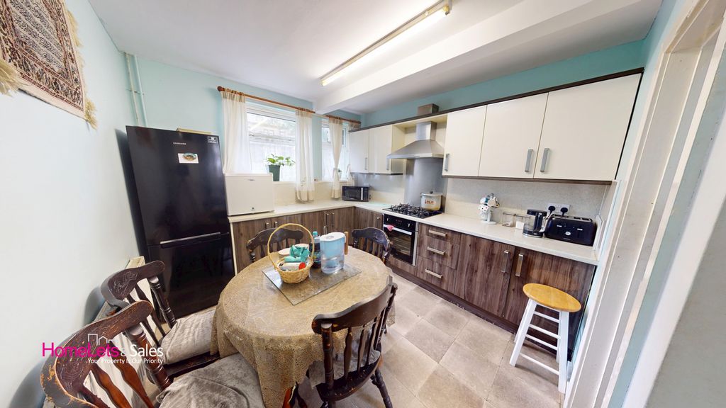 Property photo 2 of 13 91-Clayton-Road-08192025_092149
