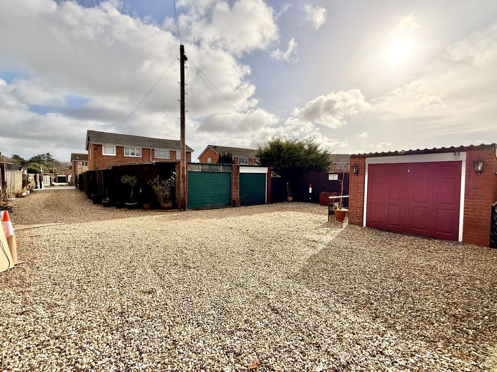 Property photo 3 of 7 3