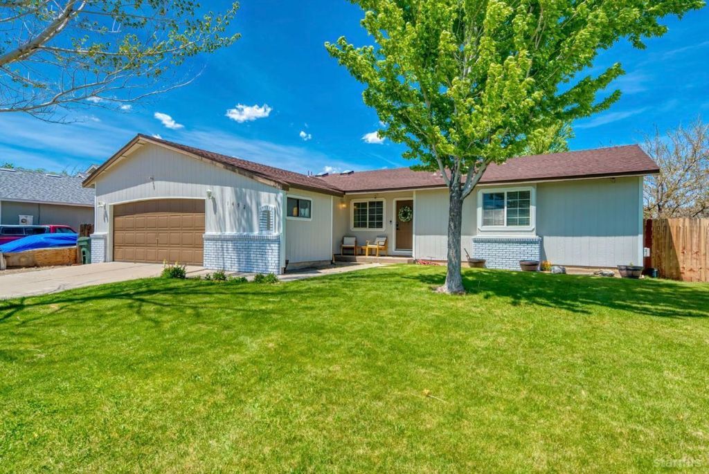 Property photo 1 of 25