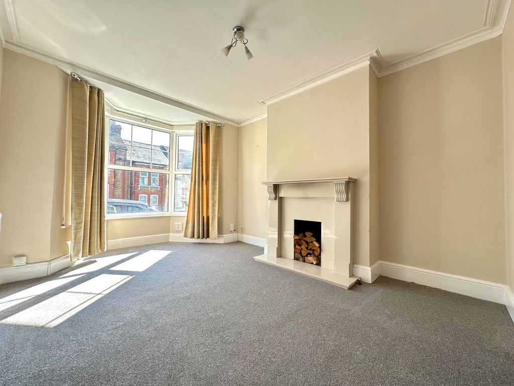 Property photo 2 of 13 Picture 2