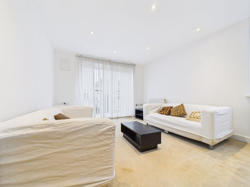 Property photo 1 of 8 Photo 11