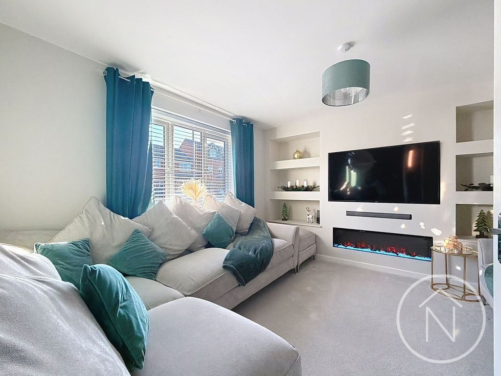 Property photo 2 of 18