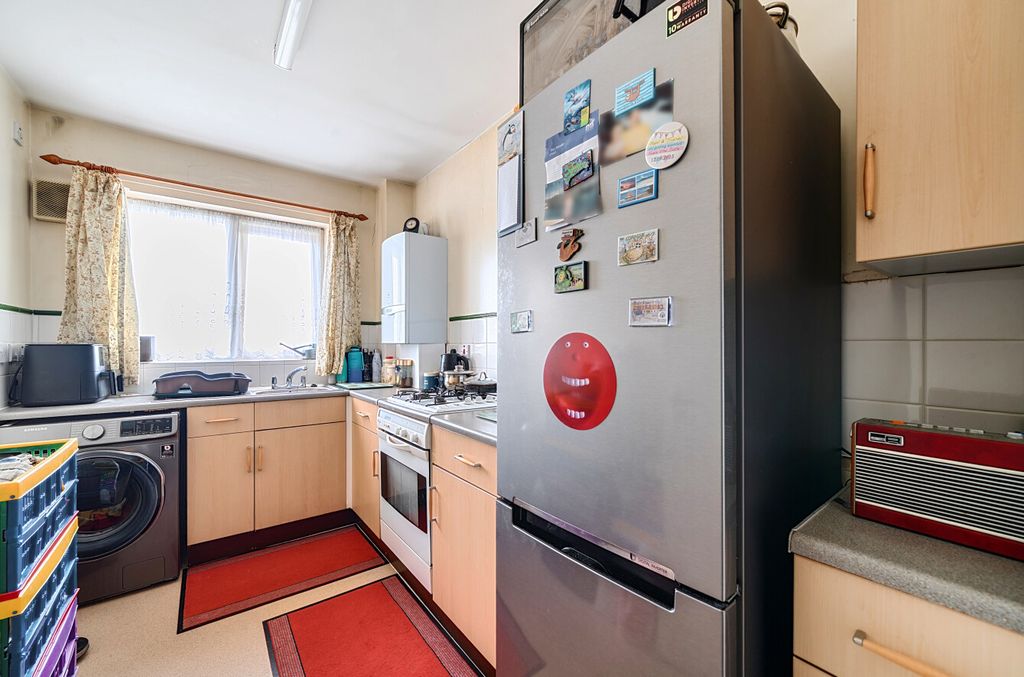 Property photo 3 of 8