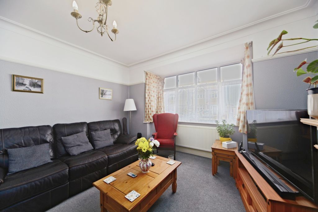 Property photo 2 of 16 Reception Room