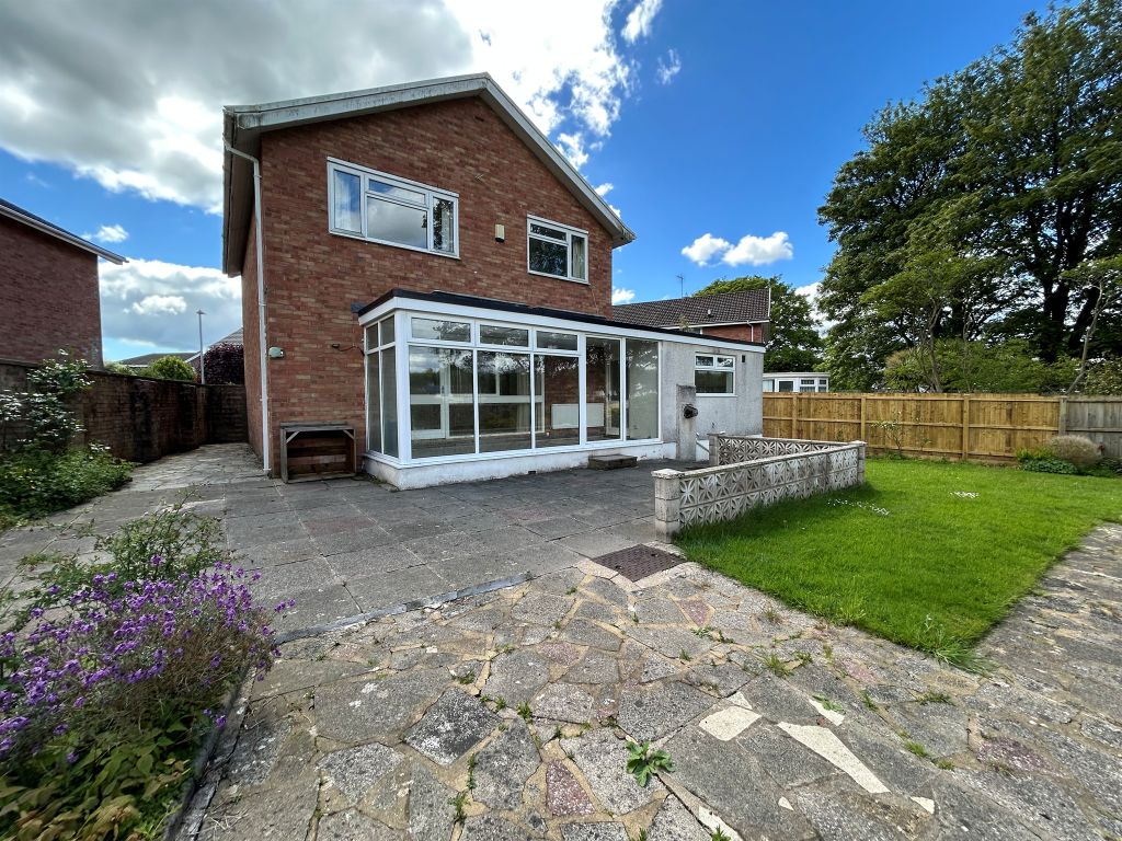 Property photo 2 of 16