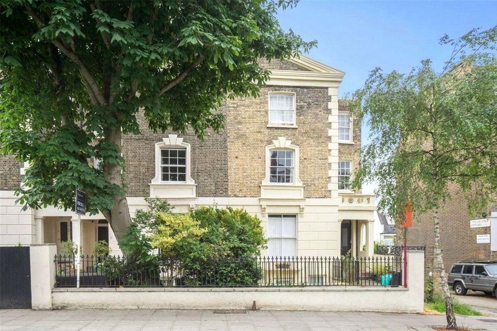 Property photo 1 of 12