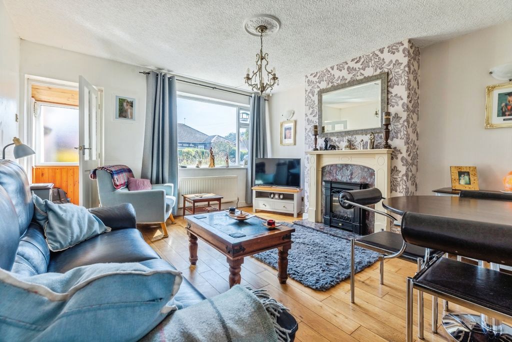 Property photo 2 of 18 Pbox-Img.Jpg