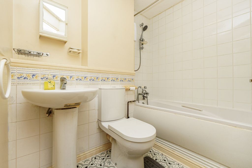 Property photo 1 of 14 Dsc01228