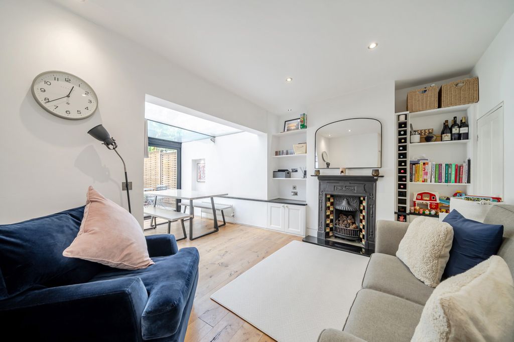 Property photo 2 of 29 1536037-4-6Ad20Ea...