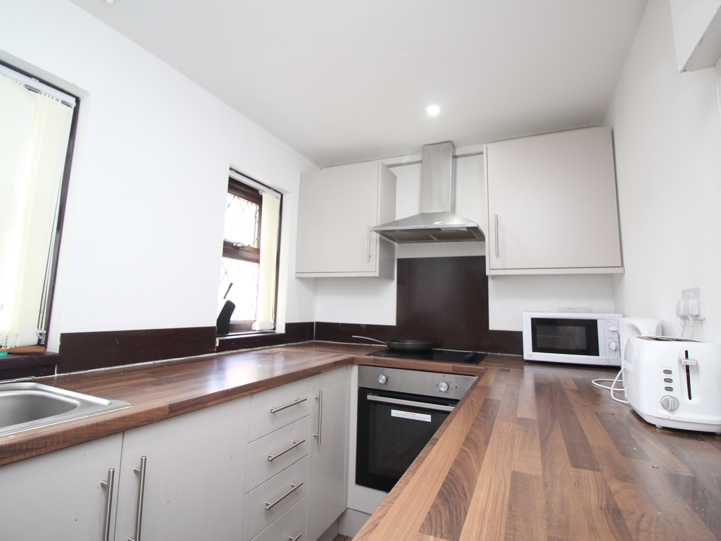 Property photo 2 of 19 3 - K.Jpg