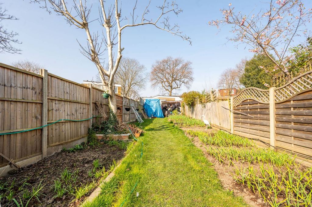 Property photo 3 of 6