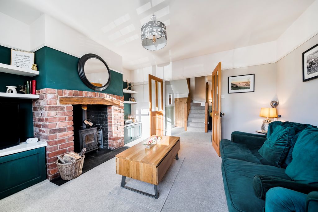 Property photo 3 of 16 1370321-18-68Fb6F1E0E662