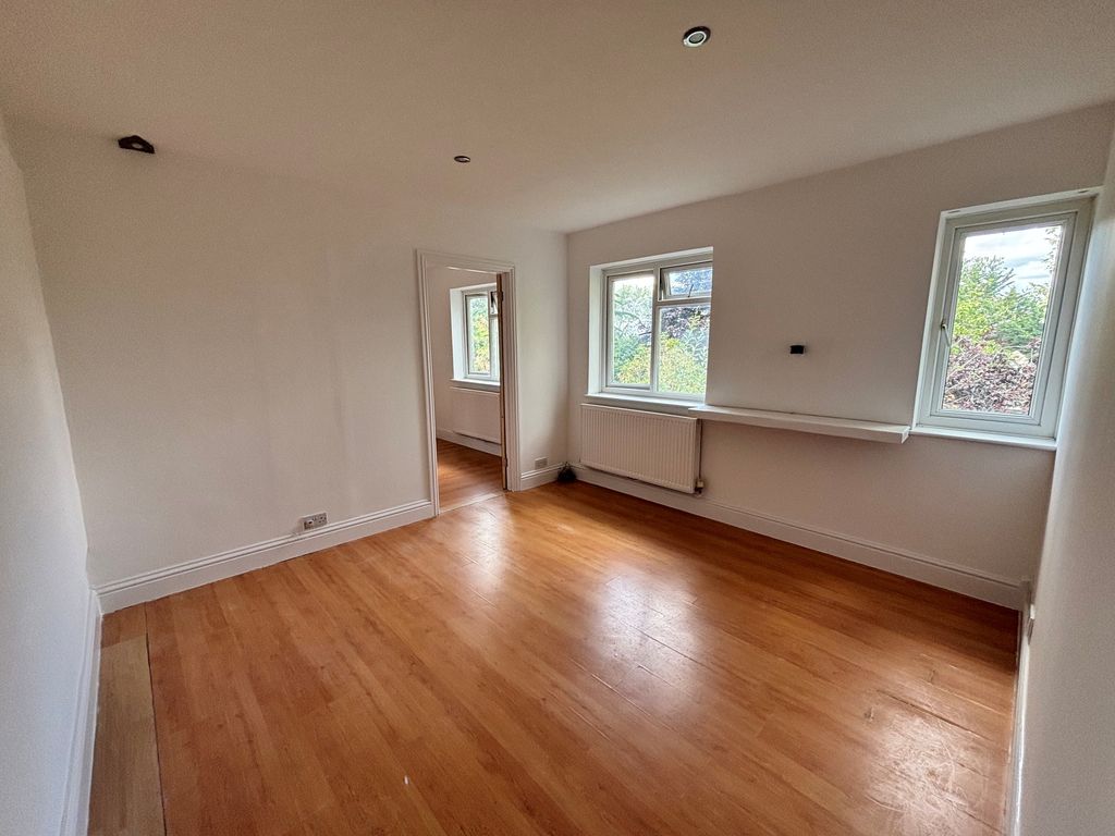 Property photo 3 of 8 View