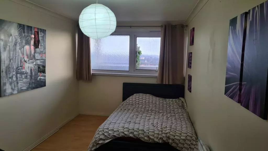 Property photo 3 of 6