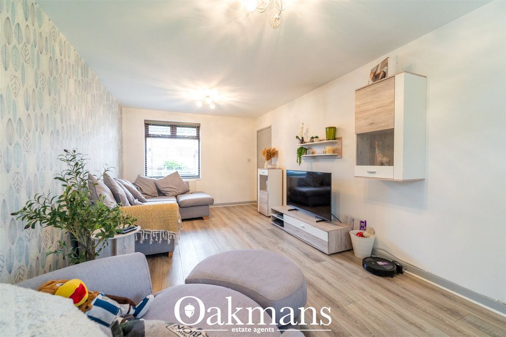 Property photo 3 of 50 Picture No. 02