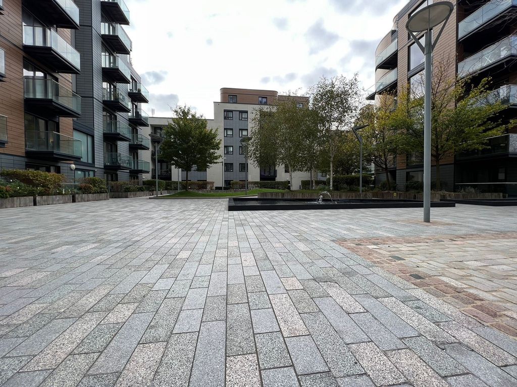 Property photo 3 of 13 External