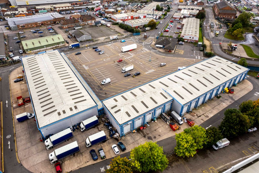 Property photo 3 of 6 20241002Nottingham Wholesale46