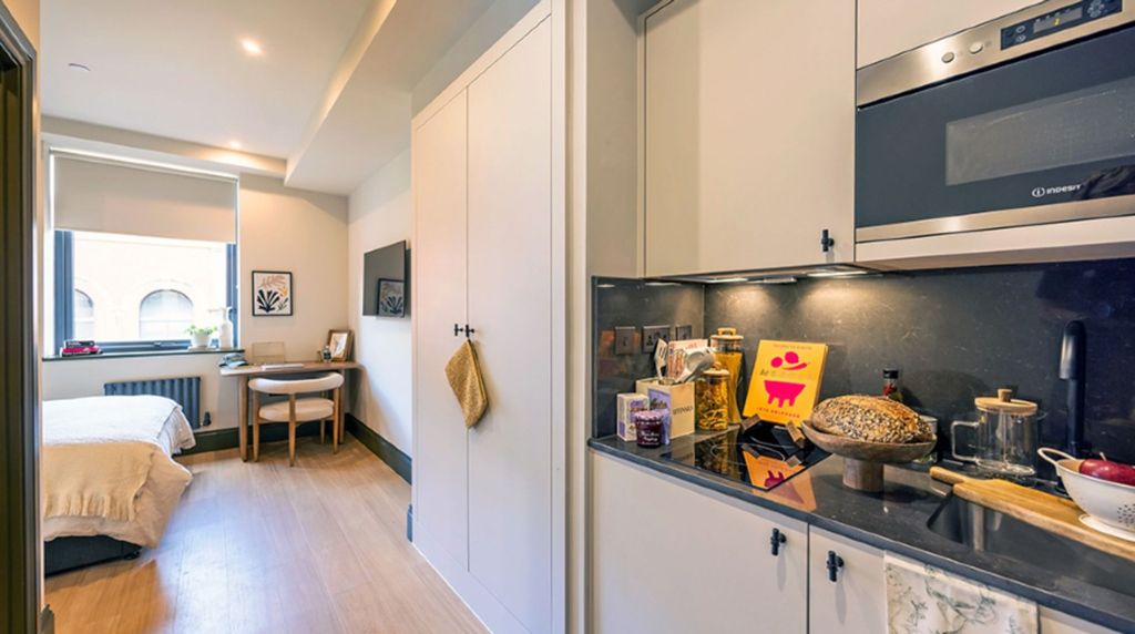 Property photo 2 of 22 Kitchen