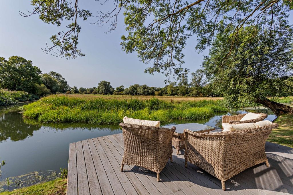 Additional image 31 of 5 bed detached house for saleWoodlands Road, Great Shelford, Cambridge, Cambridgeshire CB22
