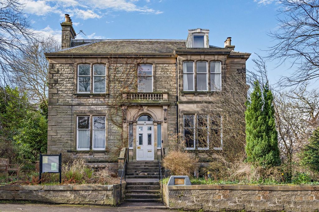 Property photo 1 of 24 Detached Home