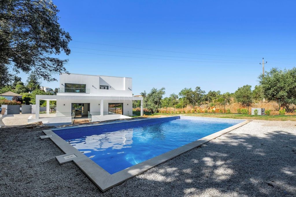 Property photo 2 of 30