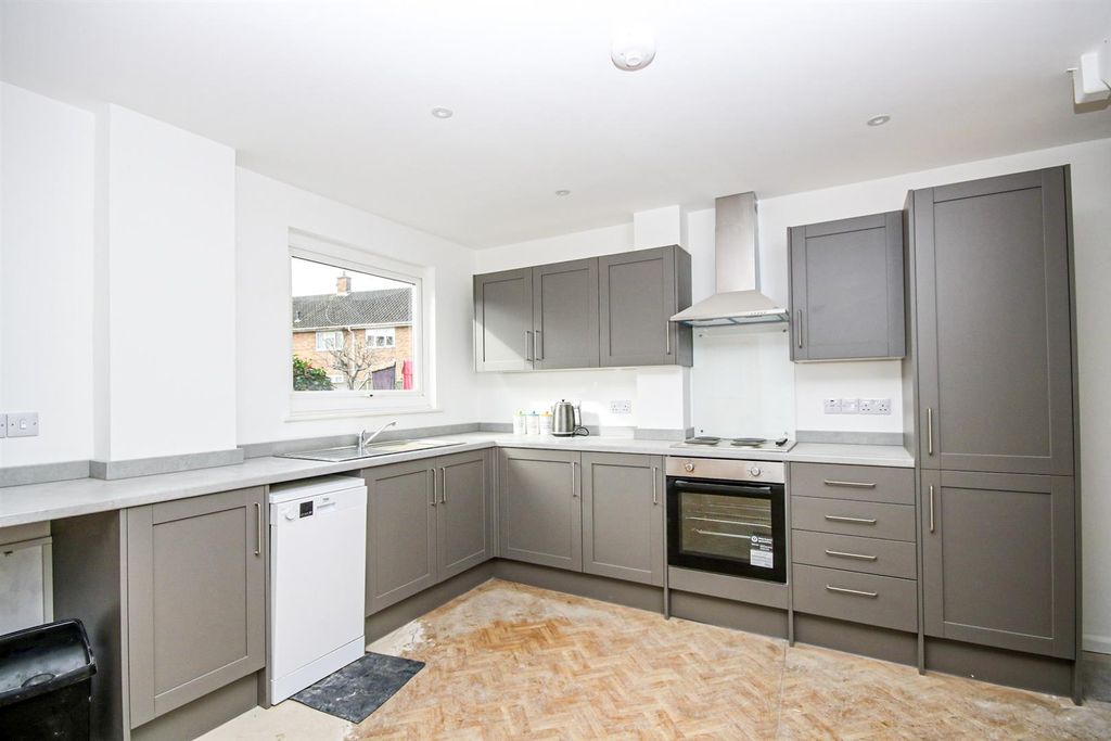 Property photo 2 of 16 13-Img_9445.Jpg