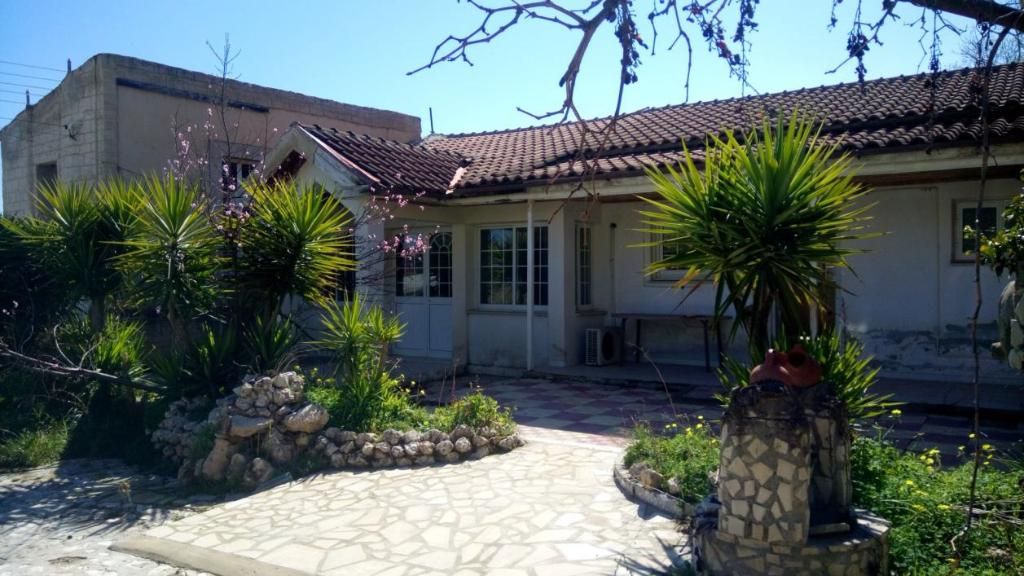 Property photo 1 of 4