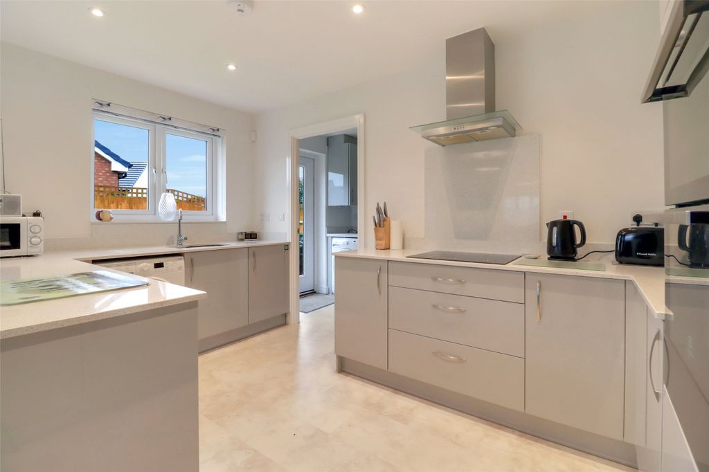 Property photo 3 of 12 Picture No. 03