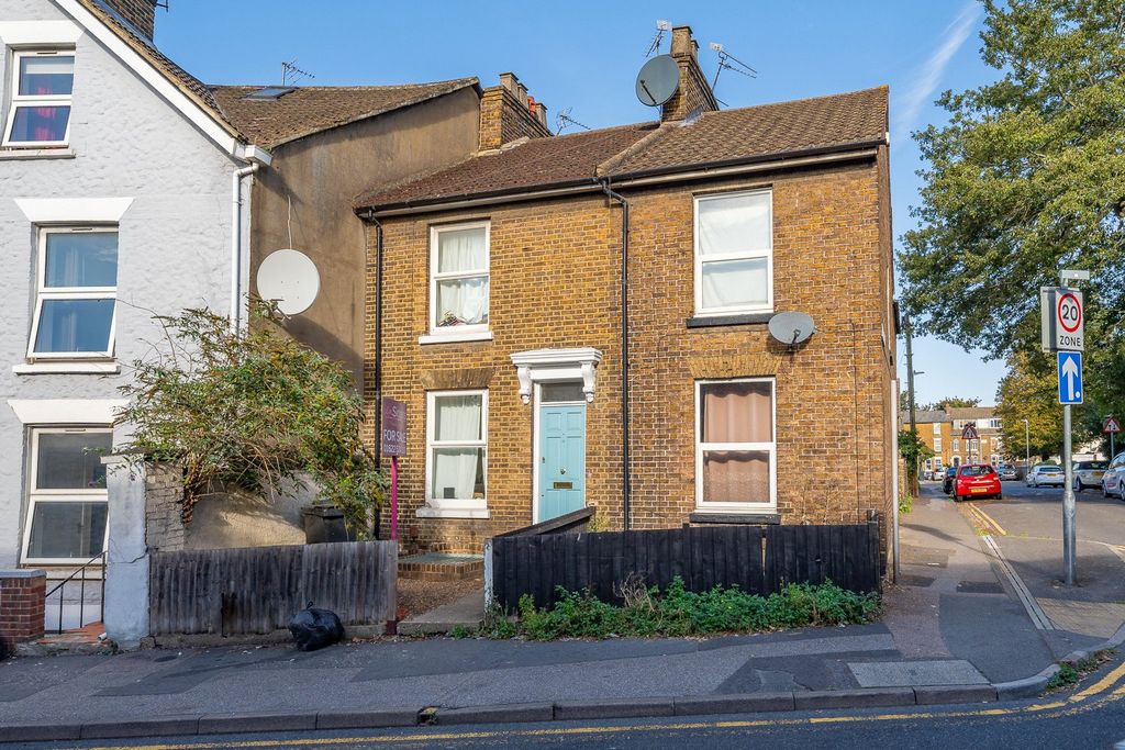 Property photo 1 of 9 Front Elevation