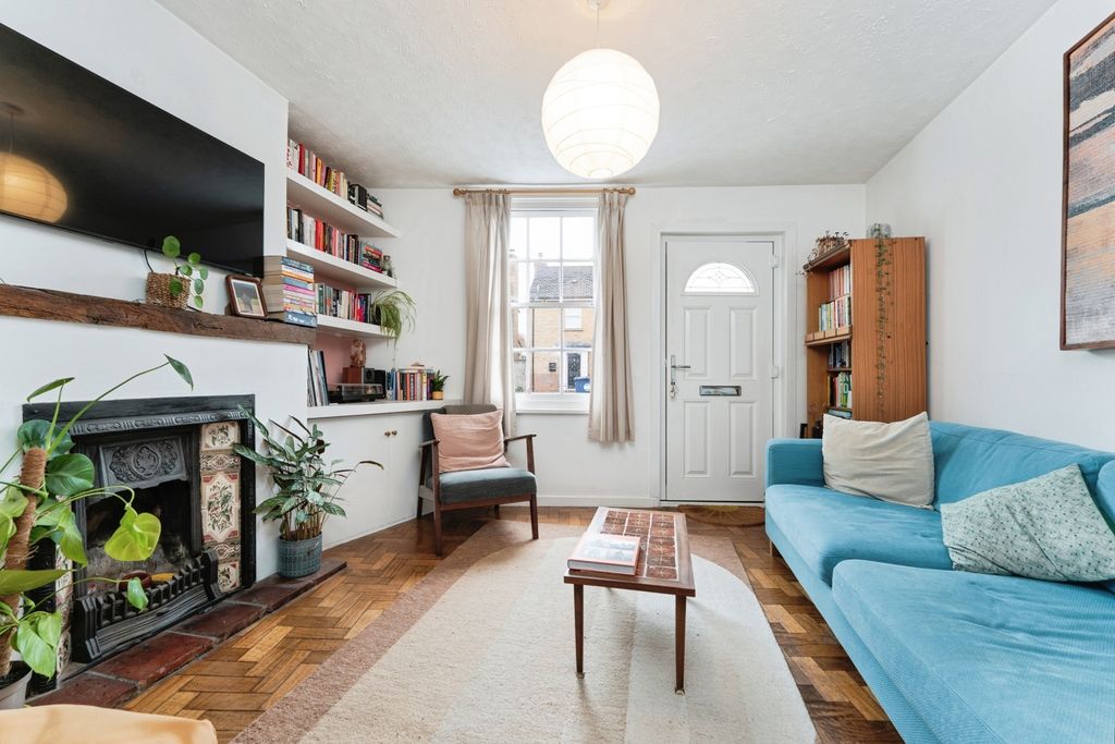 Property photo 2 of 31 Photo