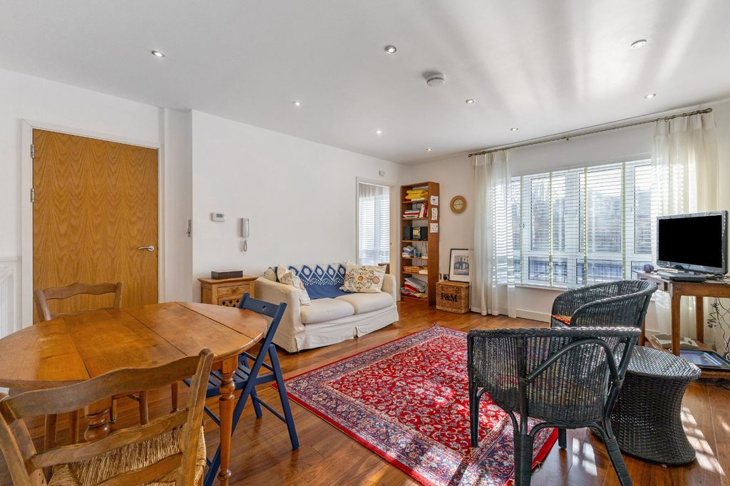 Property photo 2 of 8 Picture No. 07