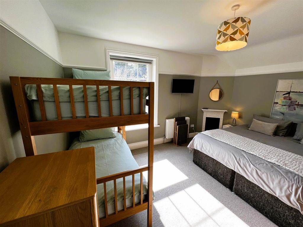 Additional image 15 of 4 bed property to rentSeven Sisters Road, St. Lawrence, Ventnor PO38