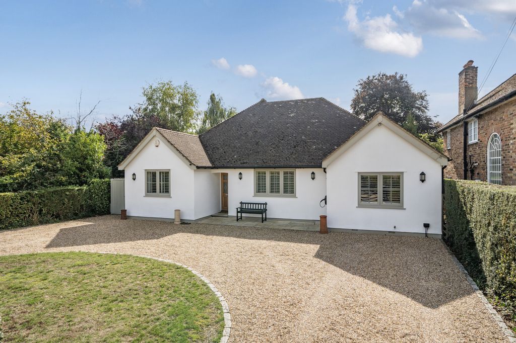 Property photo 1 of 11