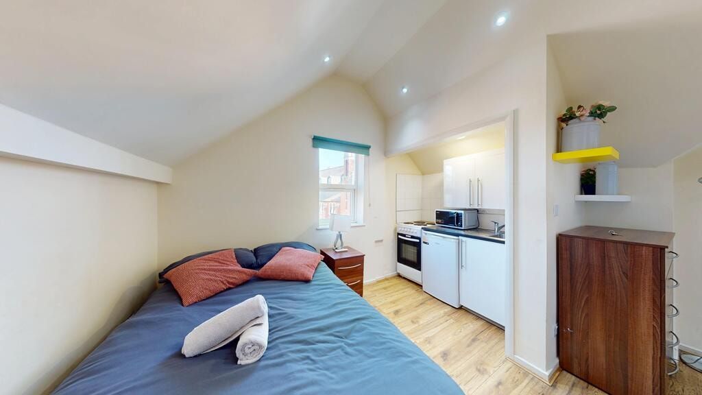Property photo 1 of 5