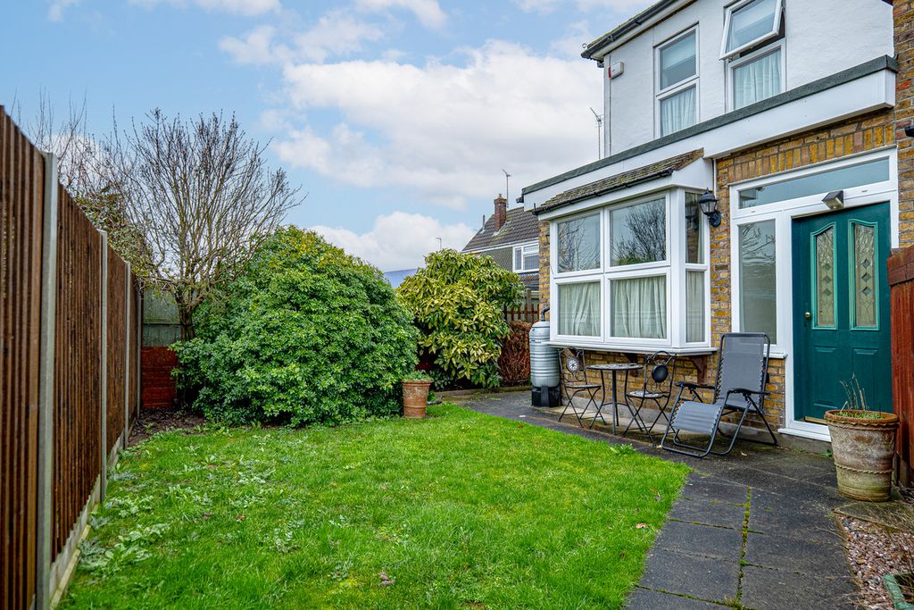 Property photo 1 of 25