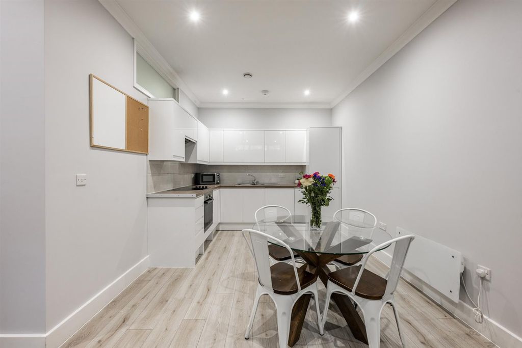 Property photo 2 of 9 43Gb4Hbkcecveks1Vg6Bjw.Jpg