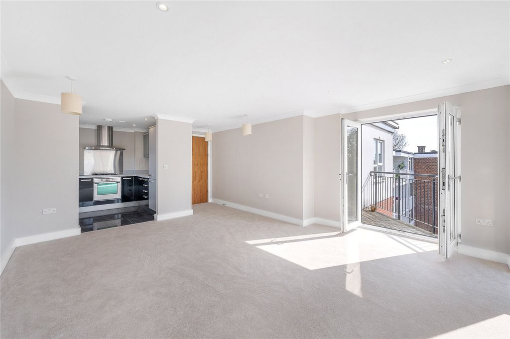 Property photo 1 of 18 Picture No. 17