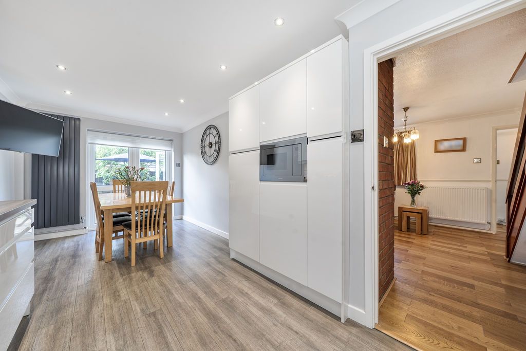 Property photo 2 of 19 Kitchen/ Diner